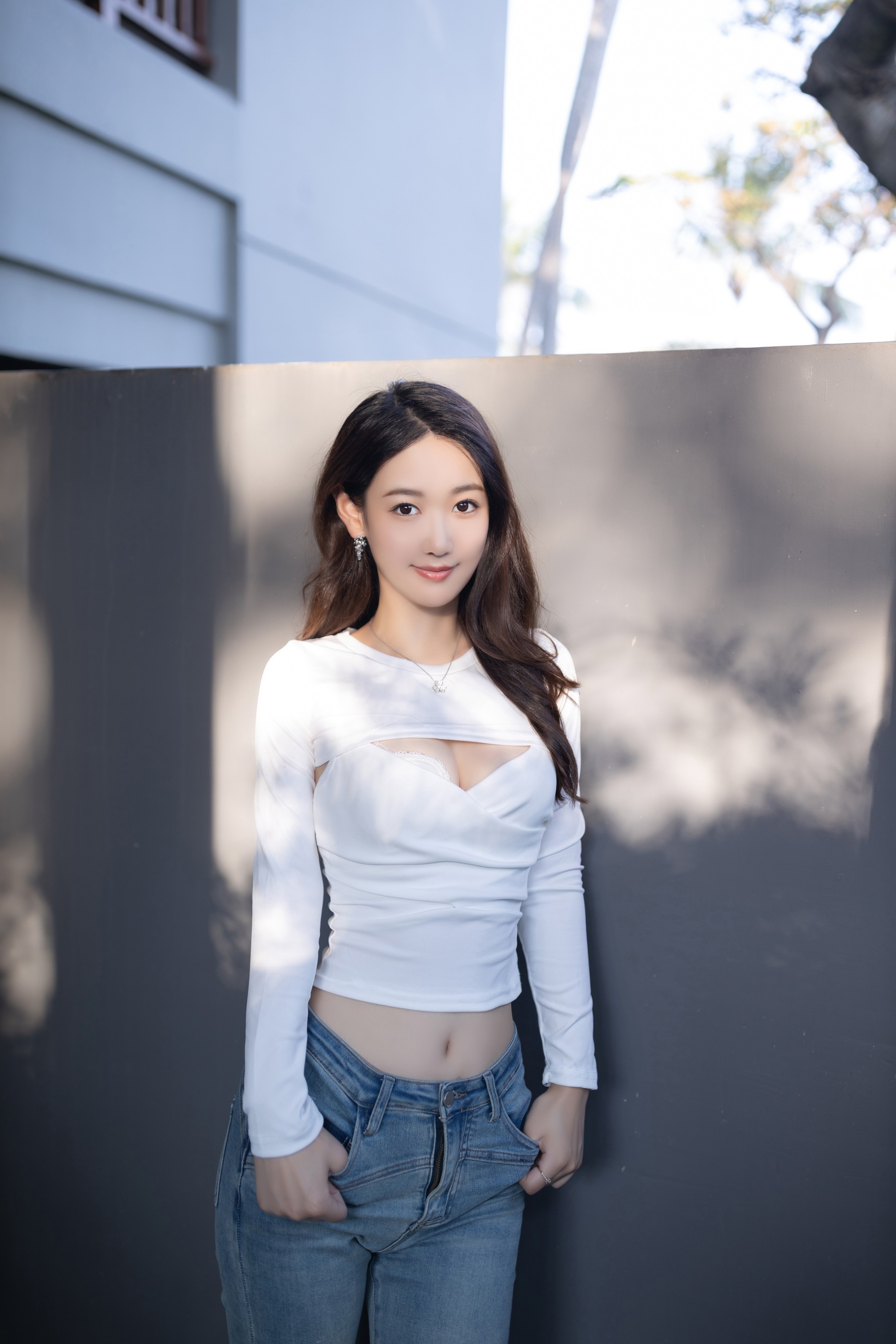图片[1]-唐安琪 – NO.032 户外牛仔裤写真 [81P]-XikXak